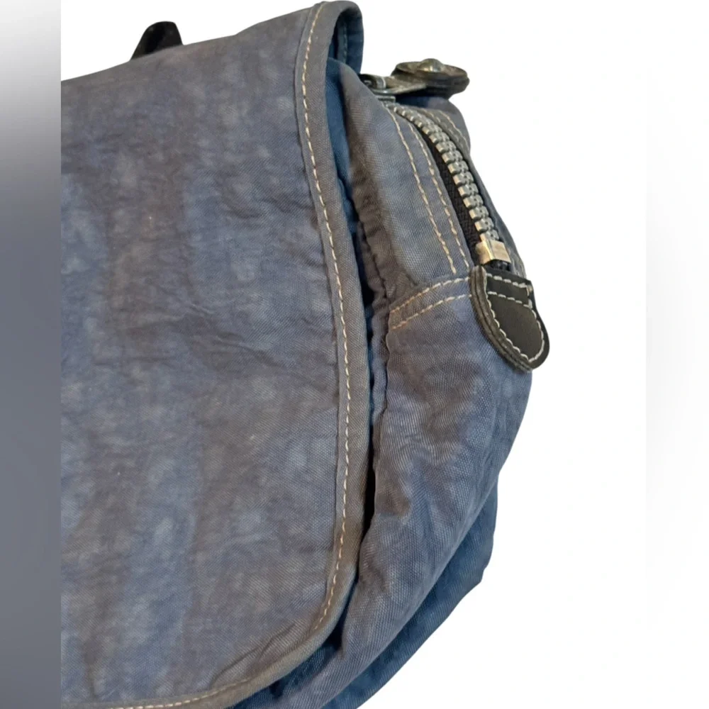 Kipling Women’s Blue Private Transport Toiletry Makeup Bag Travel MINTY Unisex